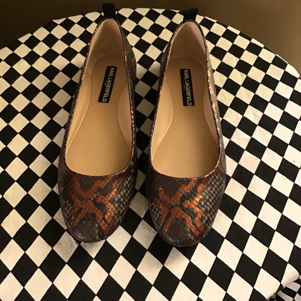Karl Lagerfeld snake print ballet flat 8, feels like a 7.5.